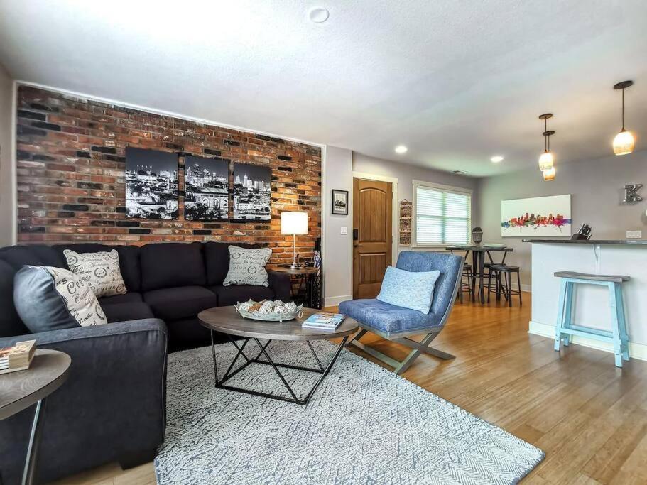 Amazing Locale 2Kingbr 1Bth Villa Kansas City Exterior photo