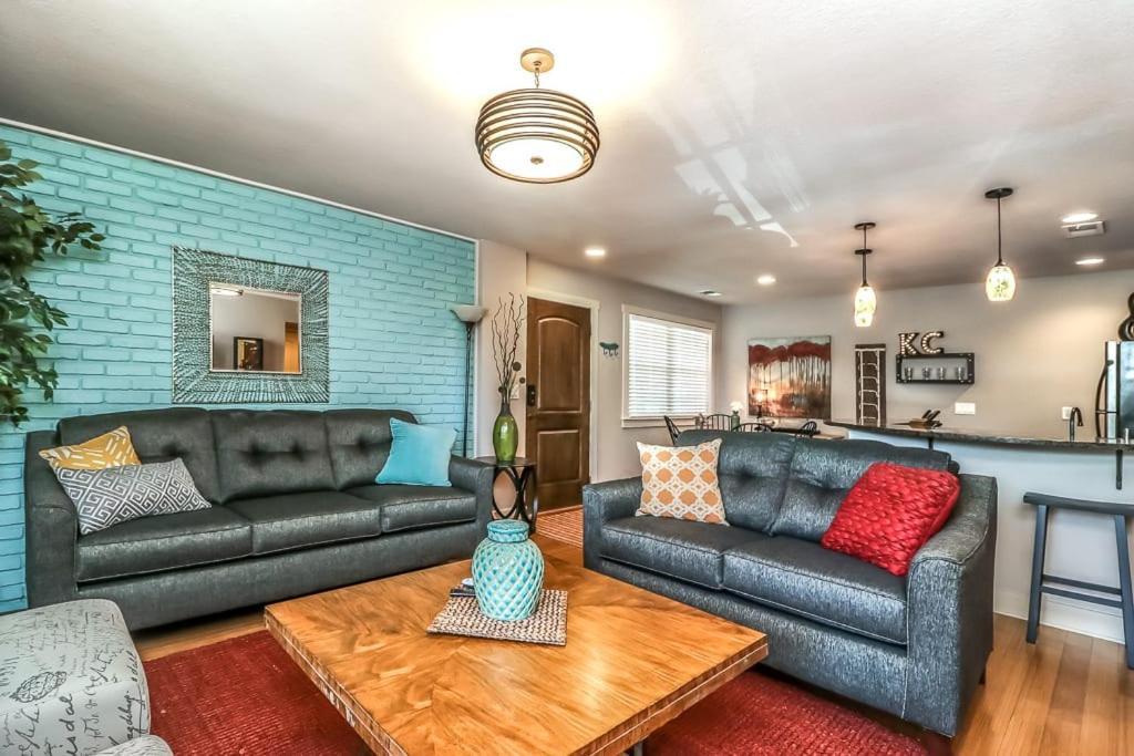Amazing Locale 2Kingbr 1Bth Villa Kansas City Exterior photo
